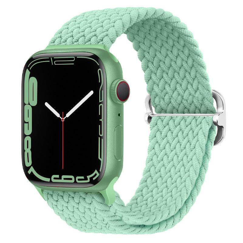Watchify klokkereim for Apple Watch. En nydelig, komfortabel og elastisk klokkereim med en spenne som ikke er ubehagelig mot huden. Passer Apple Watch series 1/2/3/4/5/6/7/ultra. Pistasj strikket