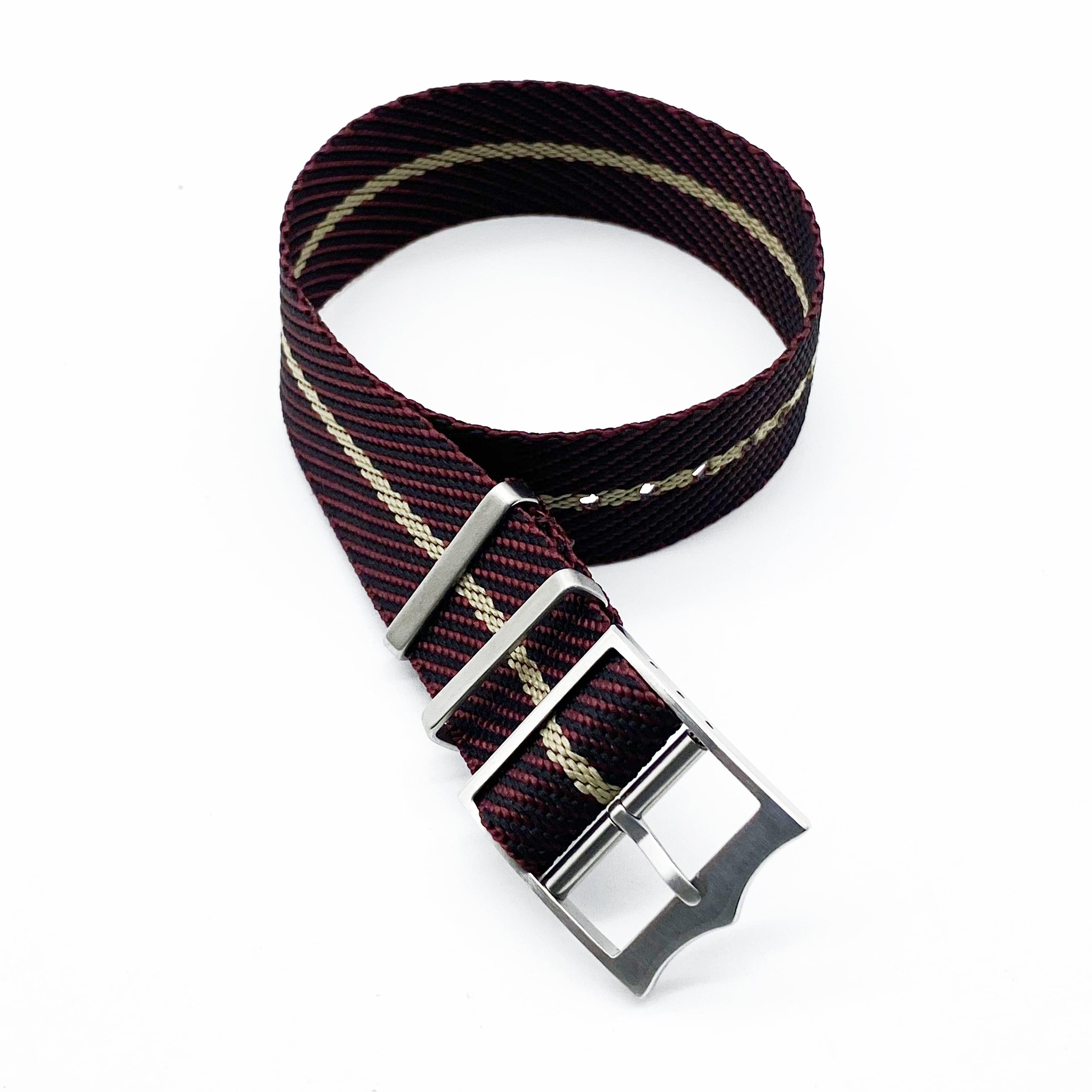 Våre nato straps løfter utseendet til enhver klokke. Fåes i 20mm og 22mm.